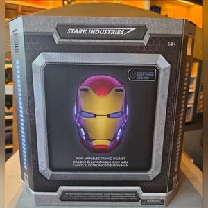 D23 Disney Parks Marvel Iron Man Helmet Auto Open Mask Lights Sounds